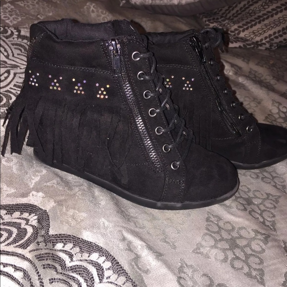 Girls Fringe Booties
